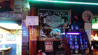 dive club evansville Rick's 718 Bar & Grill