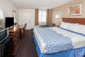 Guest room at the Days Inn by Wyndham Fort Wayne in Fort Wayne, Indiana
