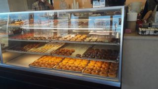 donut shop fort wayne Coliseum Donuts