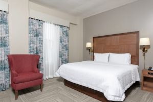 new year s eve hotels indianapolis Hampton Inn Indianapolis Downtown Across from Circle Centre
